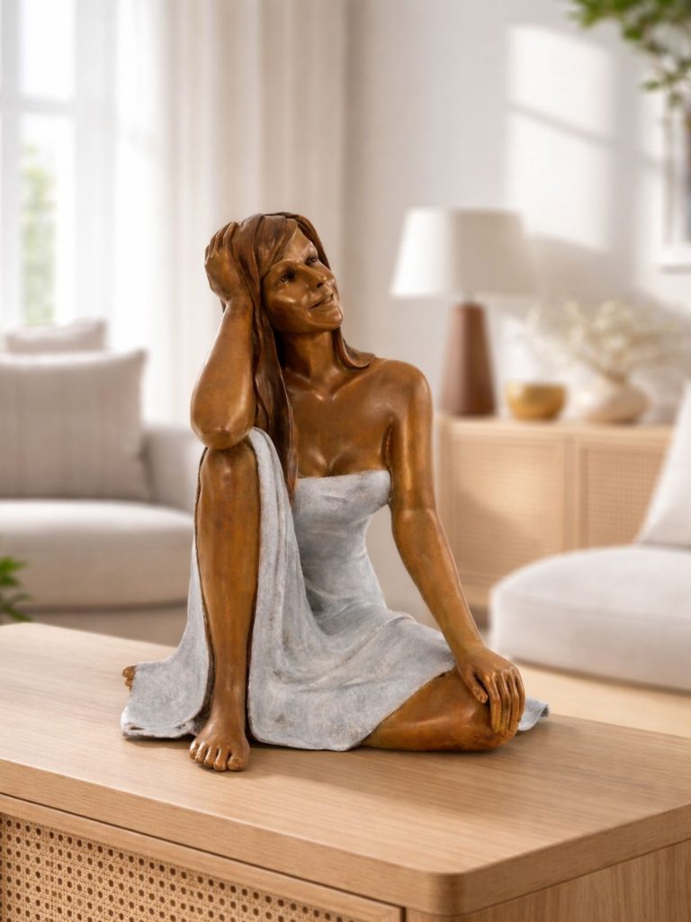 lea sculpture en bronze femme intérieur décoration lumineuse