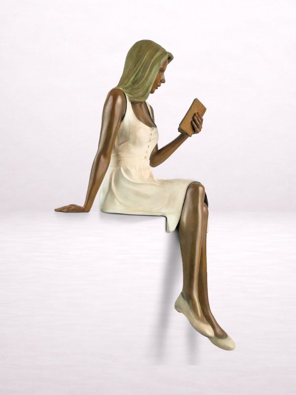 mathilde sculpture en bronze femme assise profil