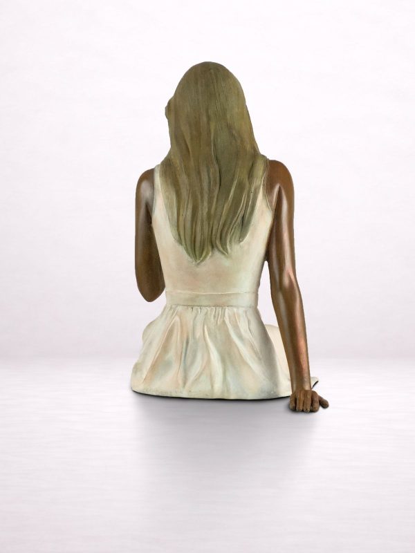 mathilde sculpture en bronze femme assise dos